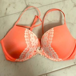 Victoria secret padded bra size 34D